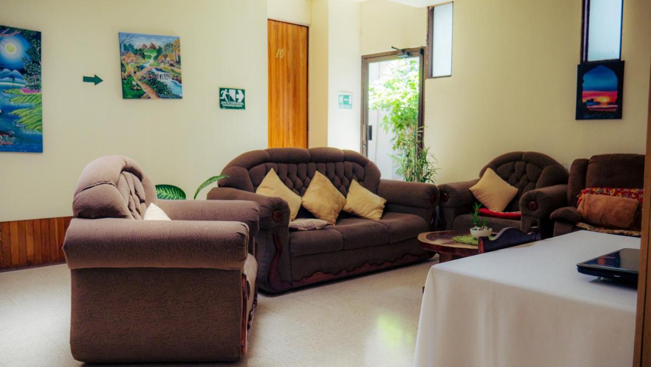Monte Los Lirios Lodge Monteverde Eksteriør billede