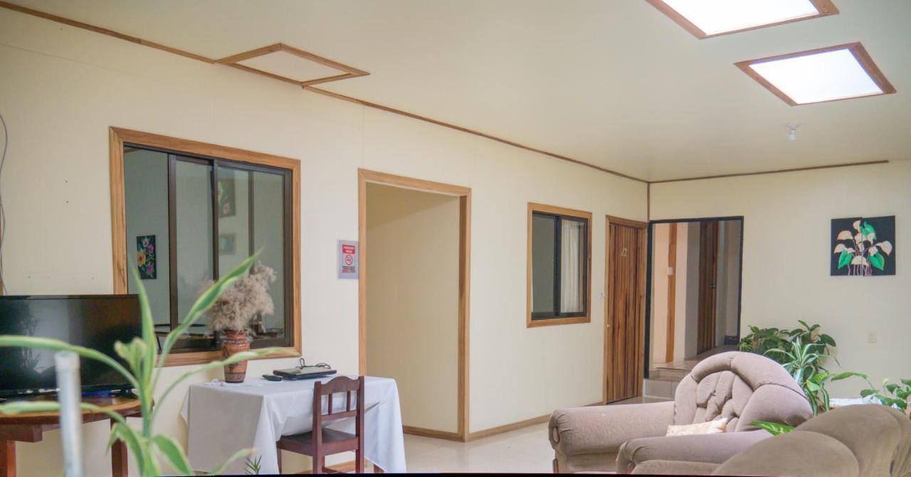 Monte Los Lirios Lodge Monteverde Eksteriør billede