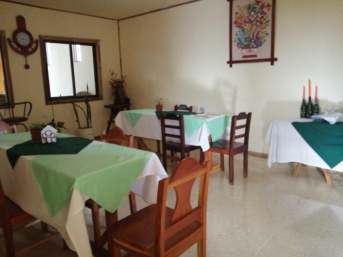 Monte Los Lirios Lodge Monteverde Eksteriør billede